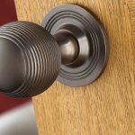 How to disassemble a door handle