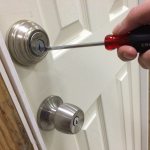 how to disassemble an interior door lock